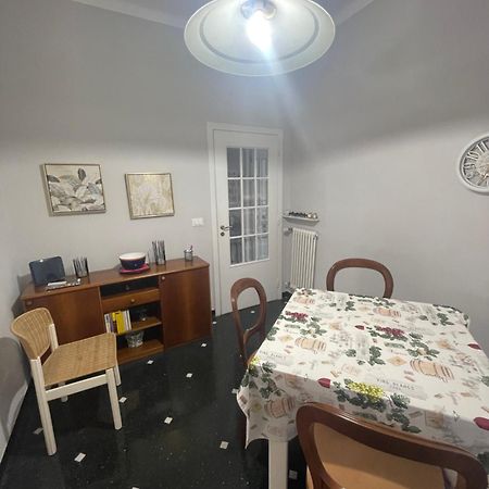 Casa Di Aldo: Una Casa Nel Centro Di Nervi. Genoa Exterior photo